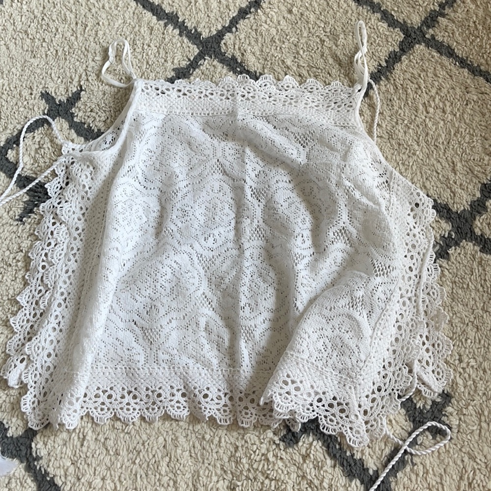 AE lace tank top